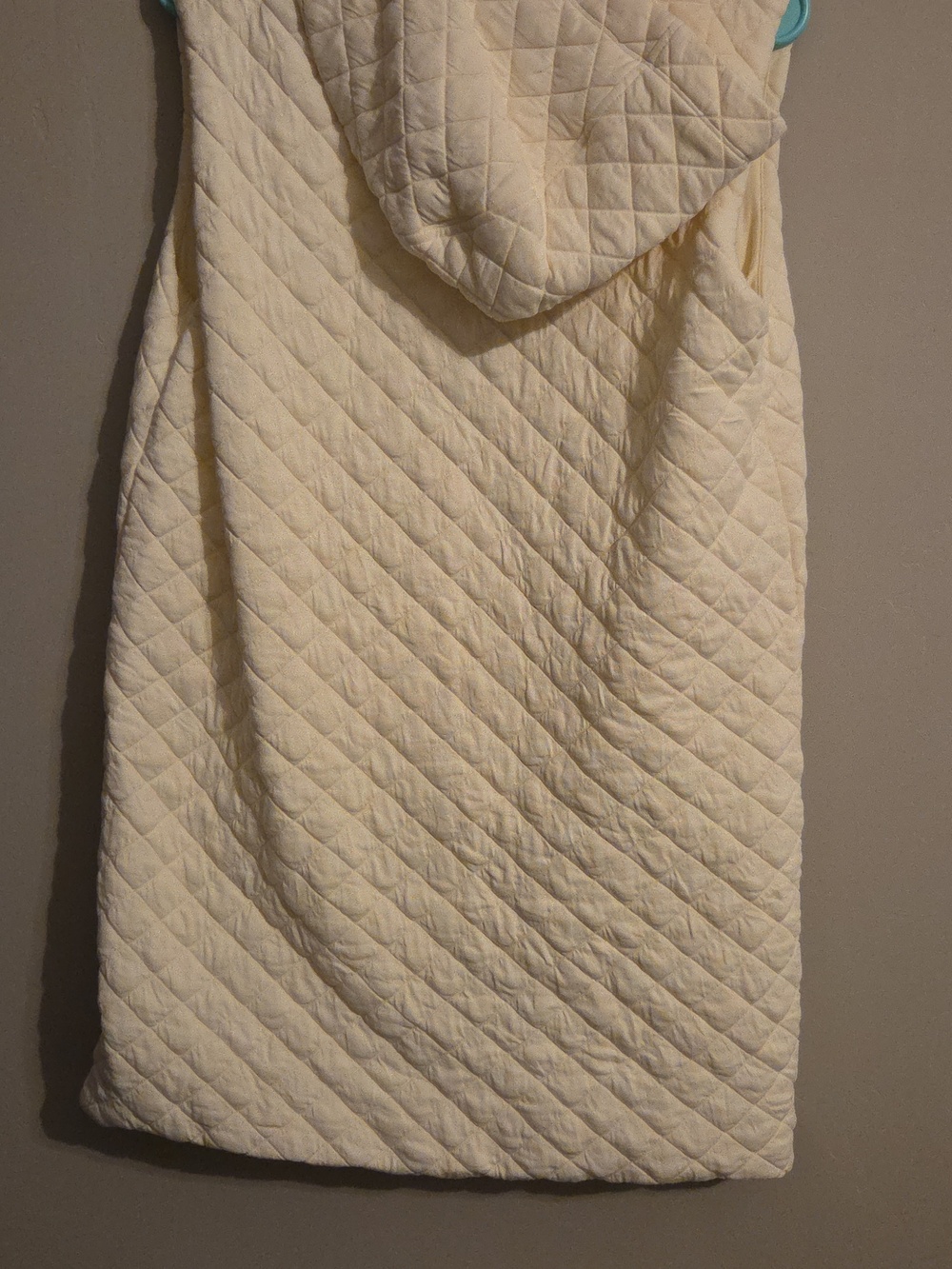 Mono B Longline Quilted Vest - Picture 5 of 6